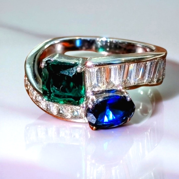 Jewelry - Contemporary .925 Silver Ring With Emerald, Sapphire, And CZ In Modern Gift Box